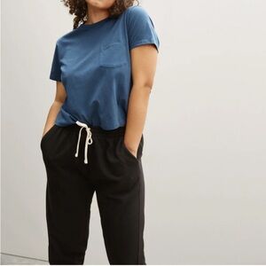 Everlane The Organic Cotton Box-cut PocketTee